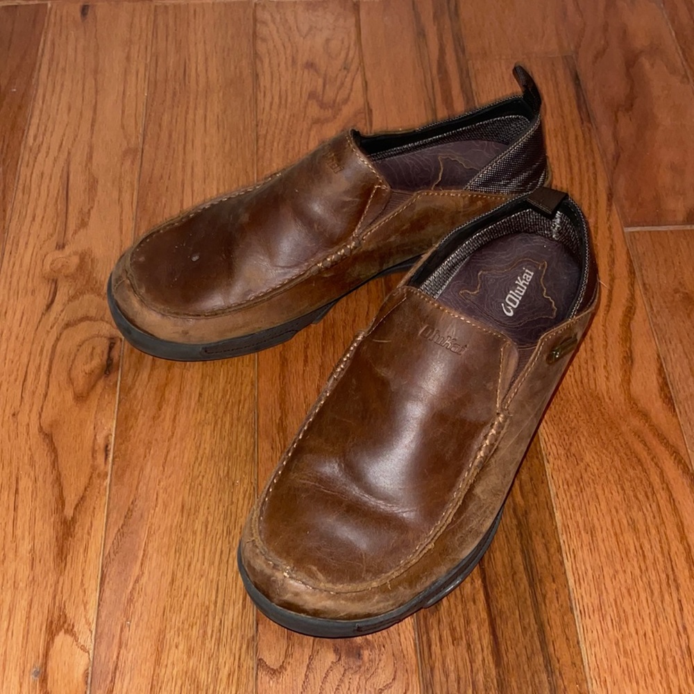 Wonderful condition Mens Olukai shoes